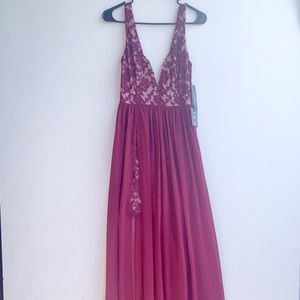 Lulu's Lace Overlay Maxi Dress Size Small